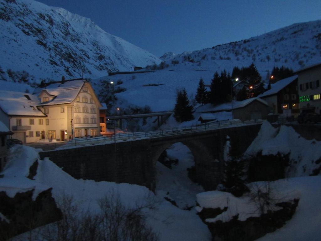 Pension Egg Hospental Exterior foto